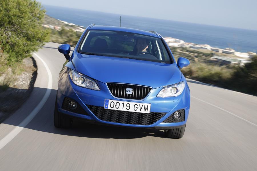  Seat Ibiza ST 2010 года  (фото 16 из 102)